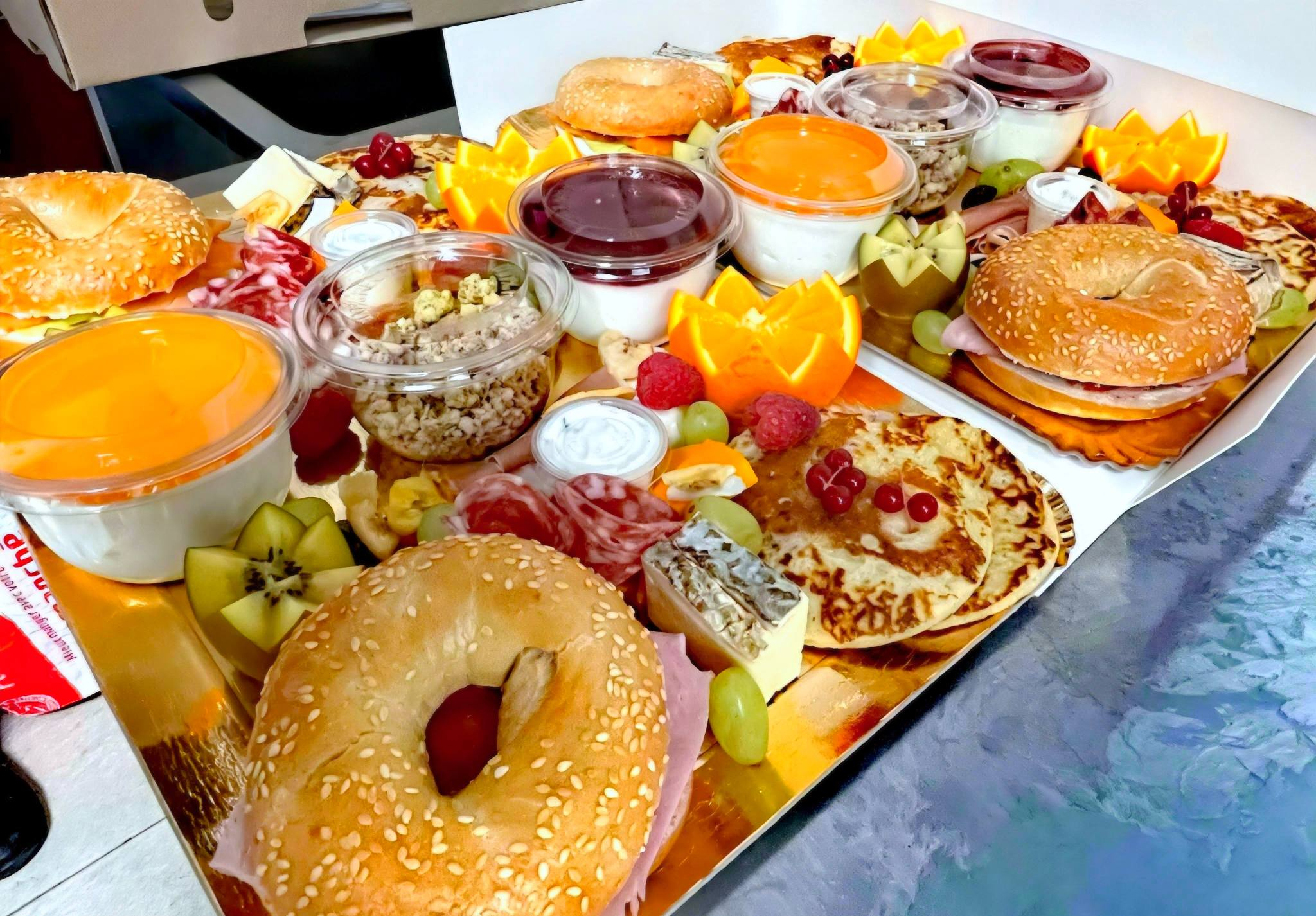 Plateau traiteur brunch et apéritif salé Les Saveurs Gourmandes